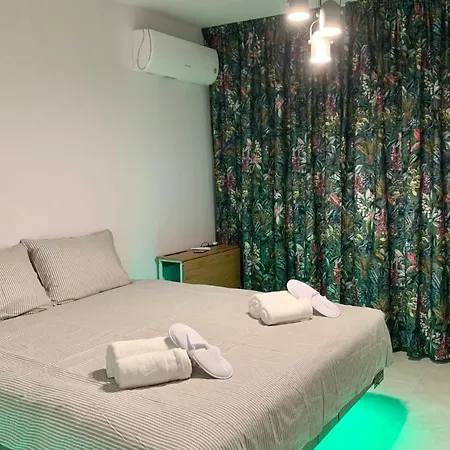 Hilda Apartment